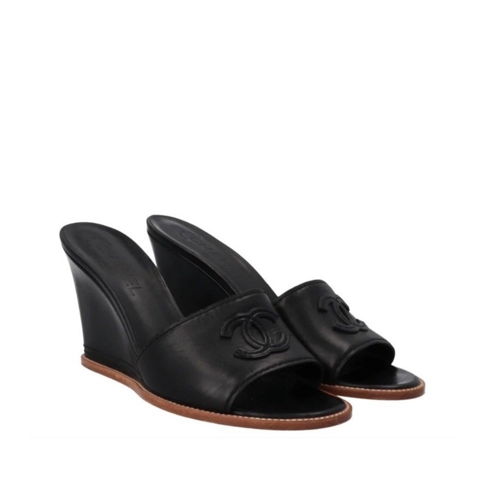 Chanel Vintage Black Leather CC Logo Wedge Slide Sandals Size 39.5